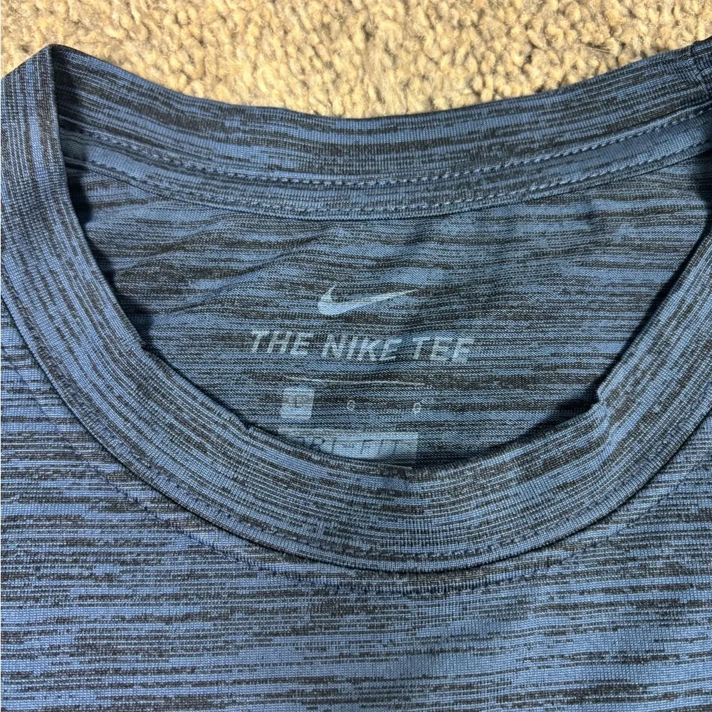 Nike dri fit u of m michigan air jordan tshirt‎ - Picture 3 of 4